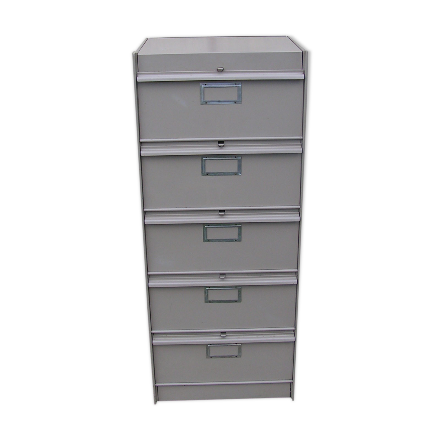 Industrial valve furniture