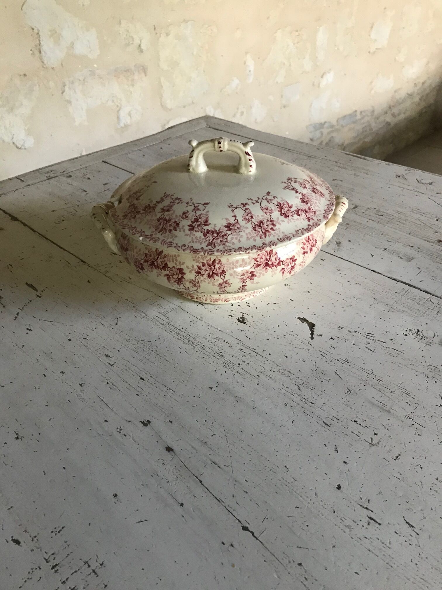 Tureen Terre de Fer