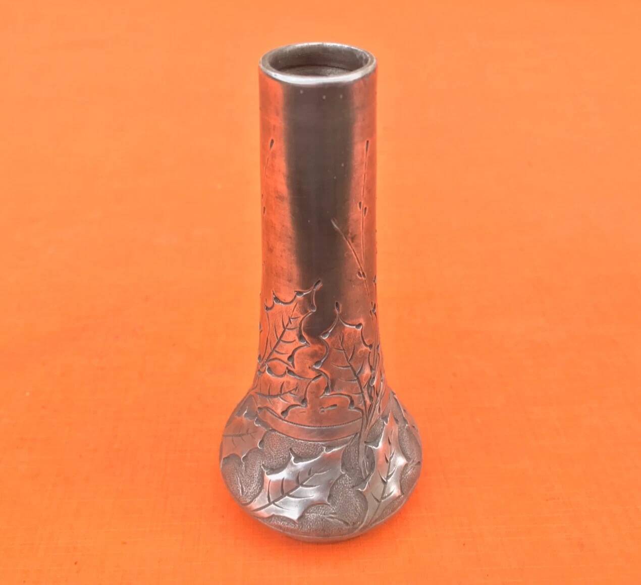 Art Nouveau soliflore vase by P. Chaumette, pewter, oak leaf decoration