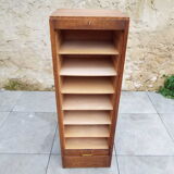 Curtain cabinet