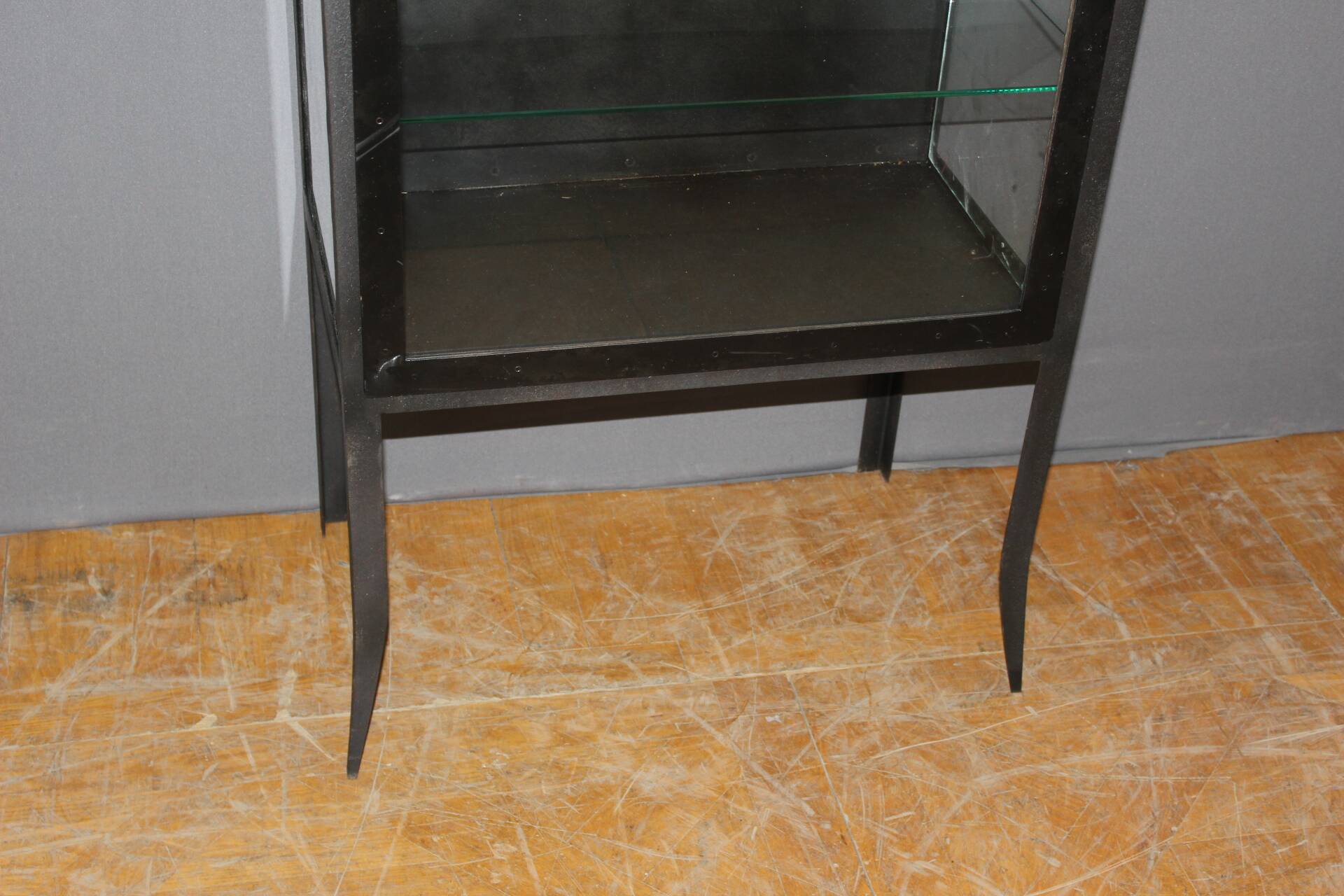 Metal medical display case, circa 1940