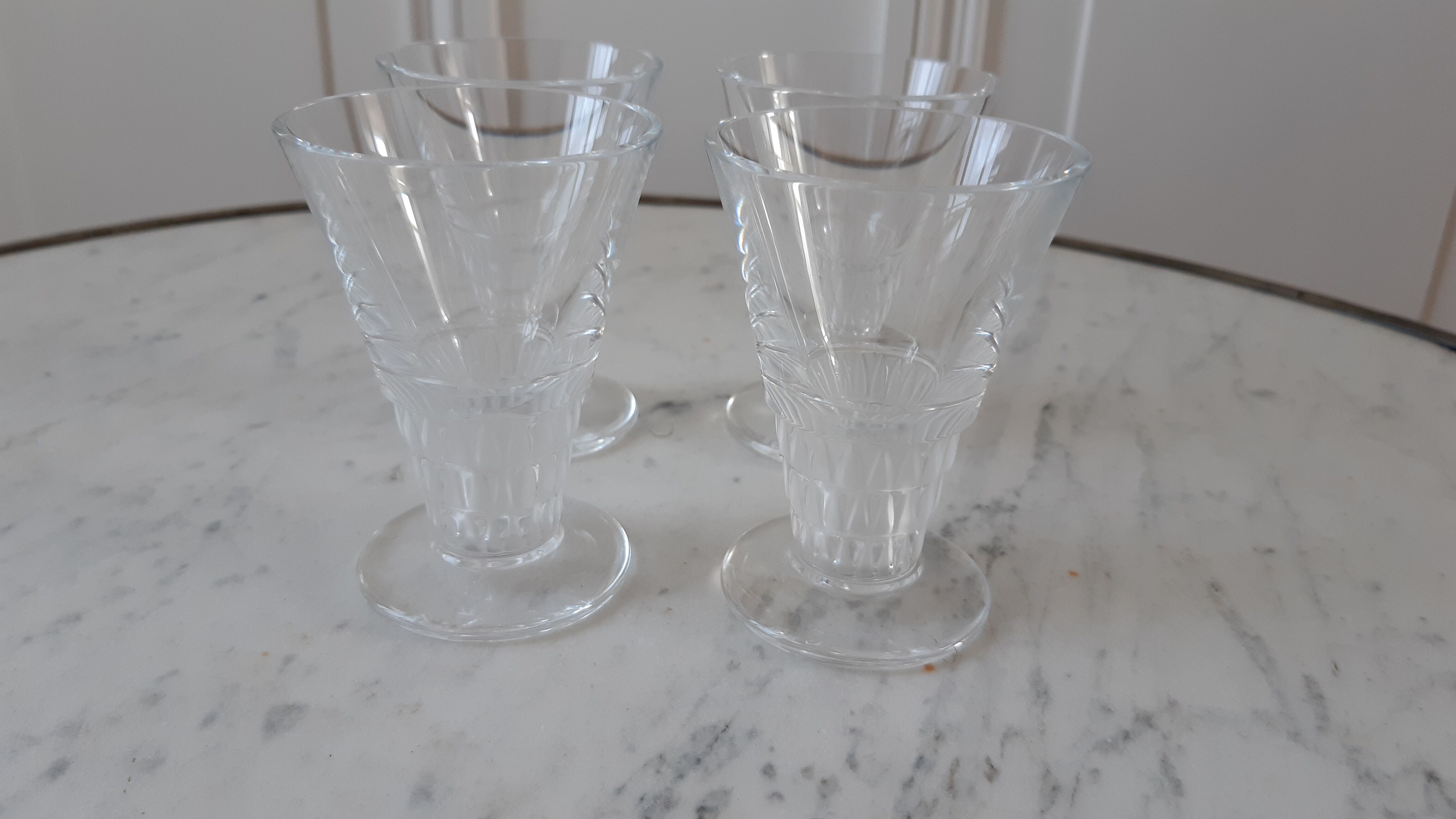 Set of 4 crystal glasses 40s
