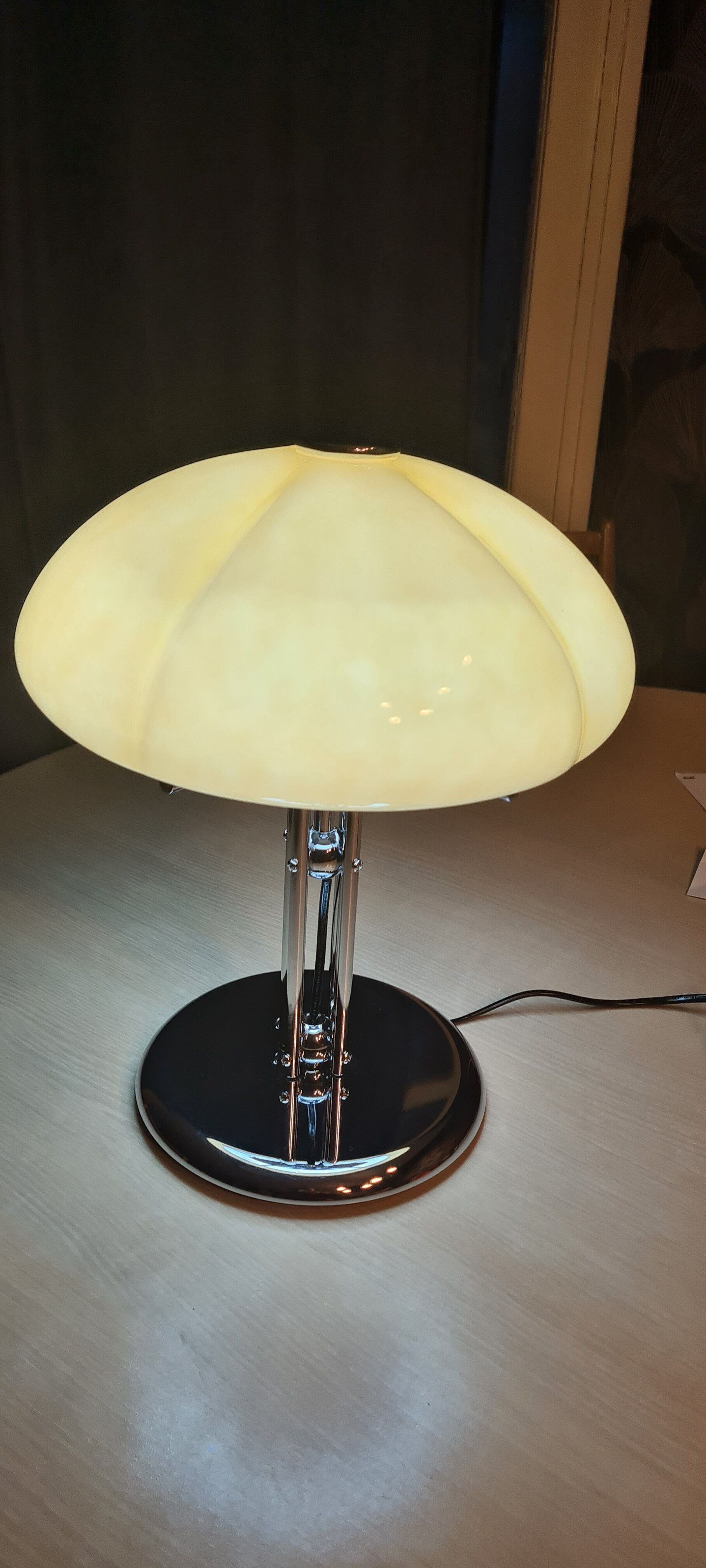 Lamp in style, guzzini, and other 35x30 mount in led