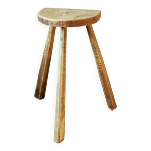 tabouret en bois brutaliste
