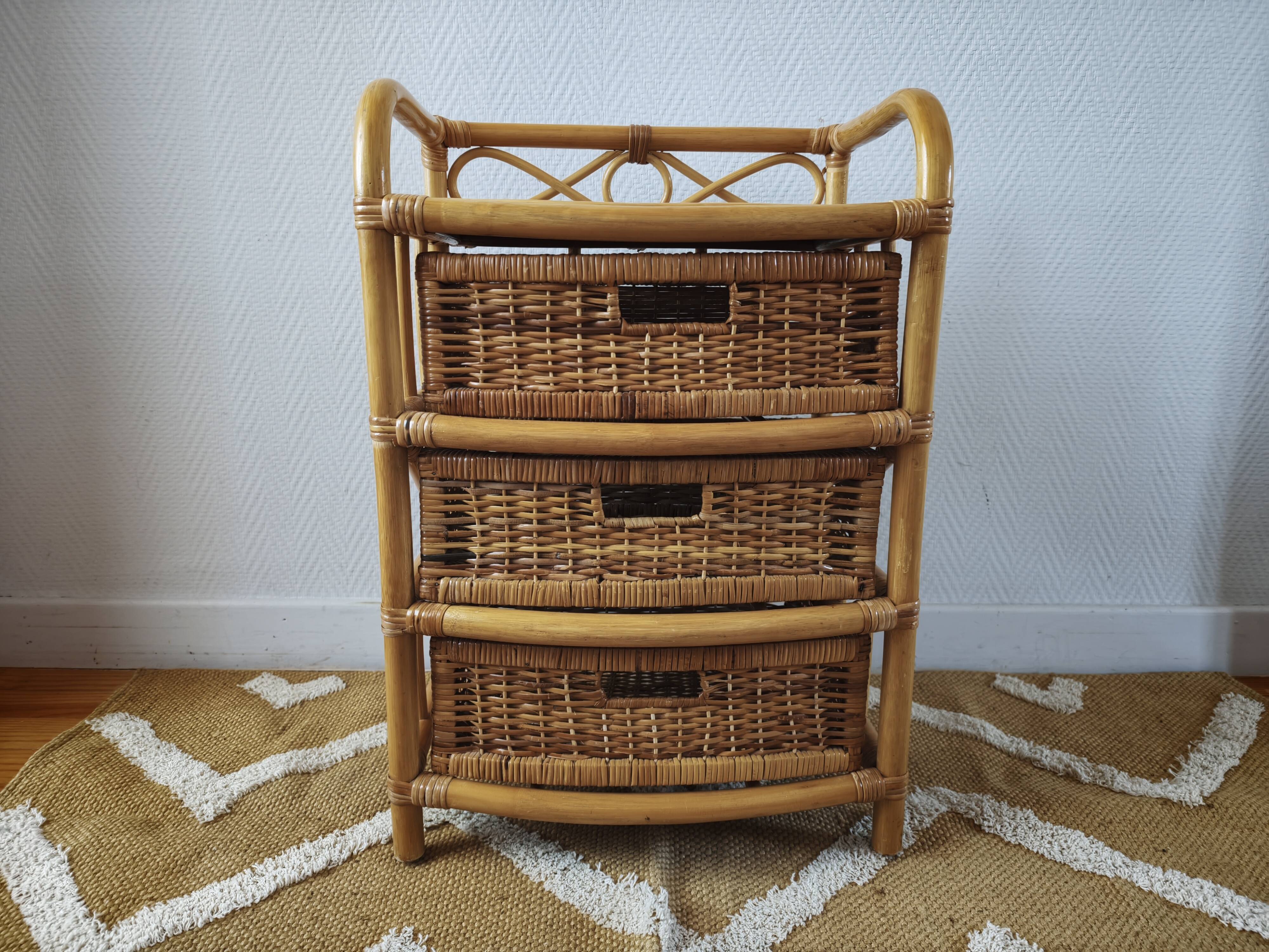 Vintage commode in rattan and wicker