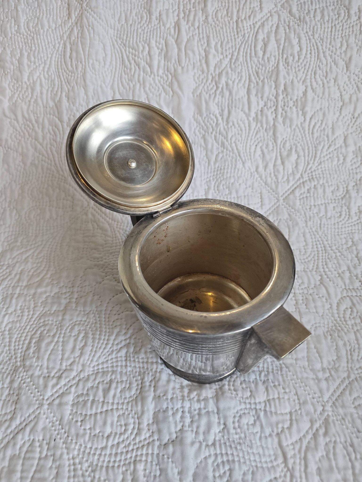 Art Deco tea and coffee service in silver-plated metal and Bakelite, 1930s