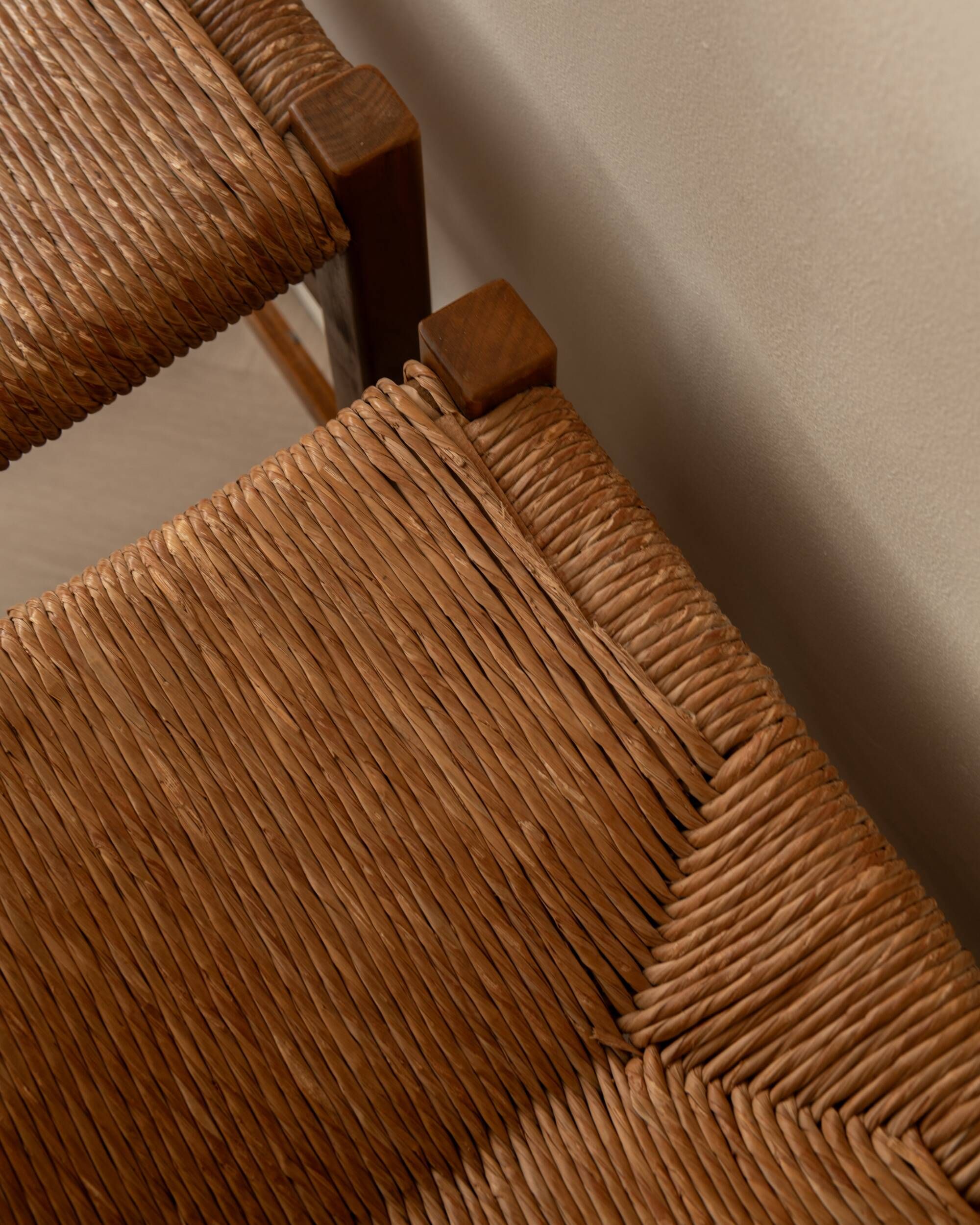 Vintage set of six French mid-century dining chairs in wood and rush, 1960s