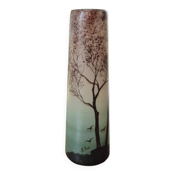 Vase en verre dépolit peint art déco signé