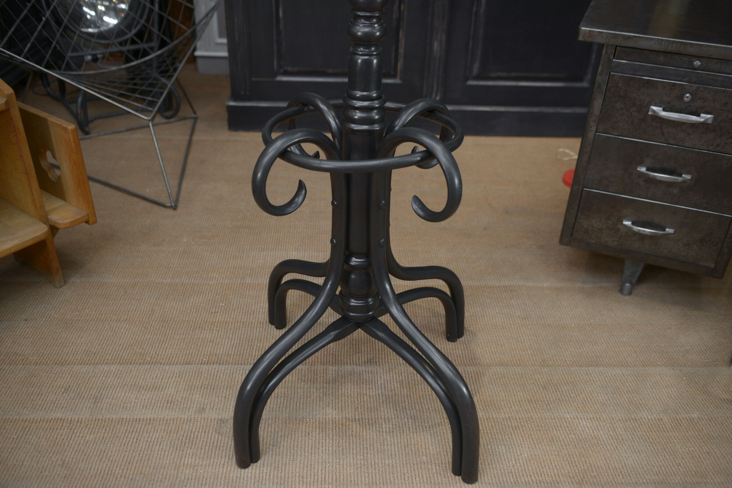 Old curved wooden parrot coat rack 1920