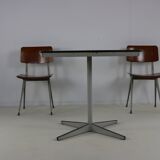Set of two Revolt Friso Kramer chairs by Ahrend De Cirkel with original table