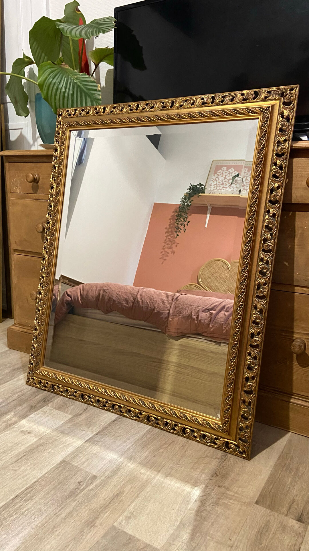 Exceptional antique large mirror in Louis XV style – Openwork gilded frame
