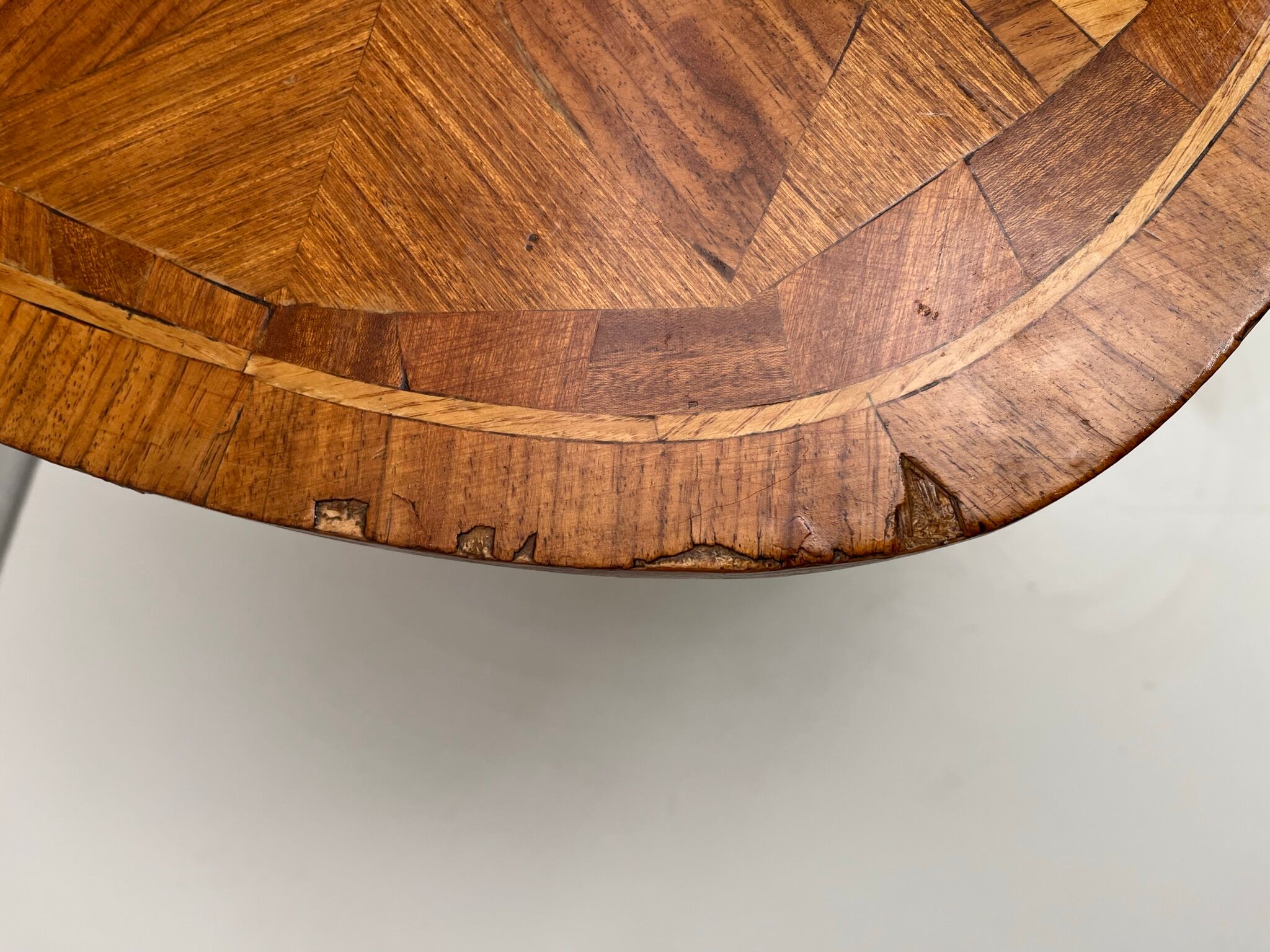 Oval coffee table imitation Galé 70s