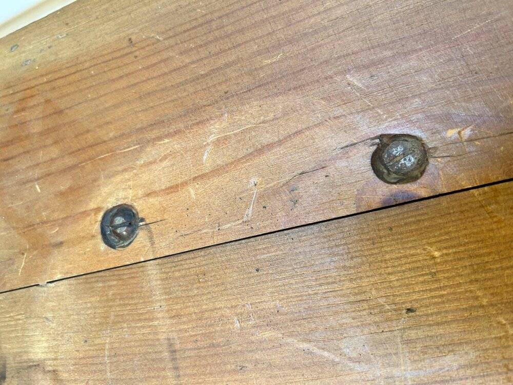 Large French Neoclassical Columns in Pine Wood, 1910, Set of 2