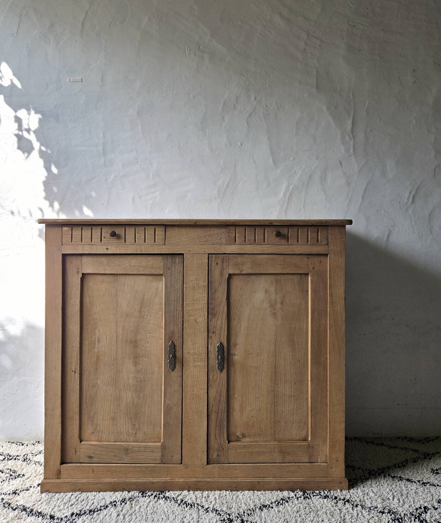 buffet campagnard en chataignier