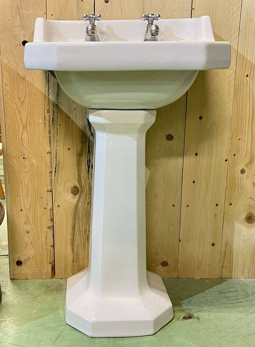 1930s Art Deco Washbasin