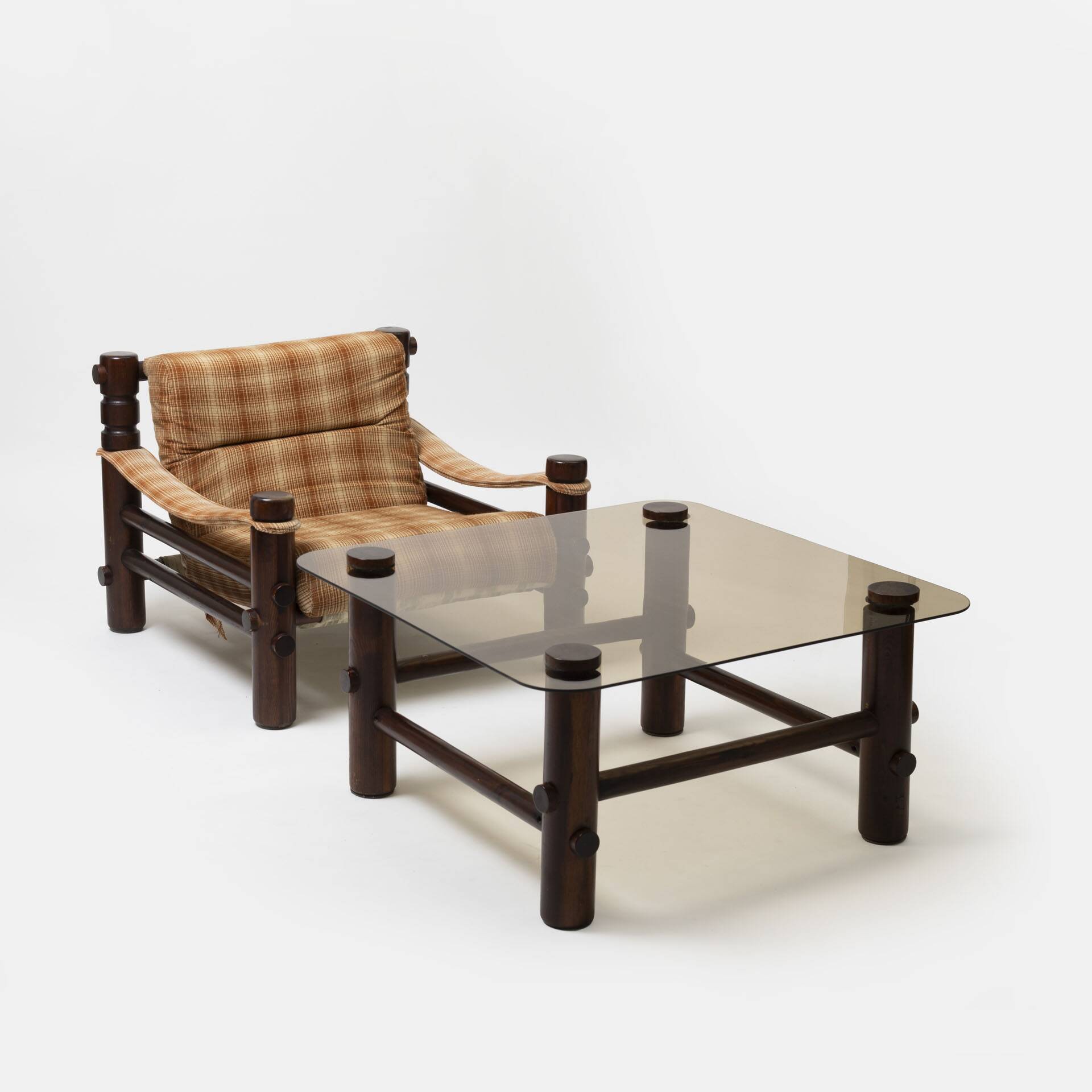 Set of 2 lounge chairs and coffe table model 'Bjorn' by Aleksander Kuczma, Poland, 1970s