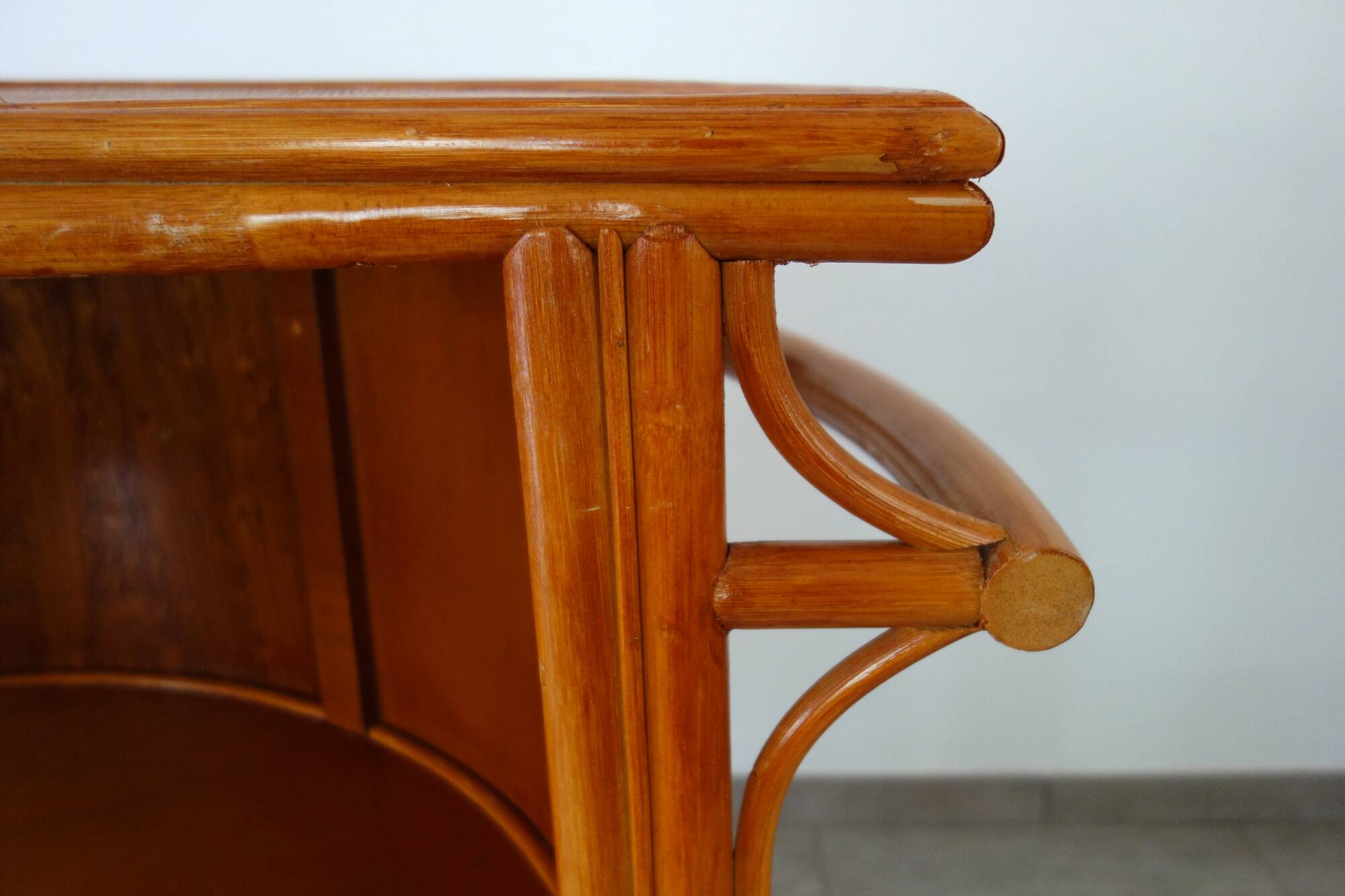 Vintage 70s rattan bar