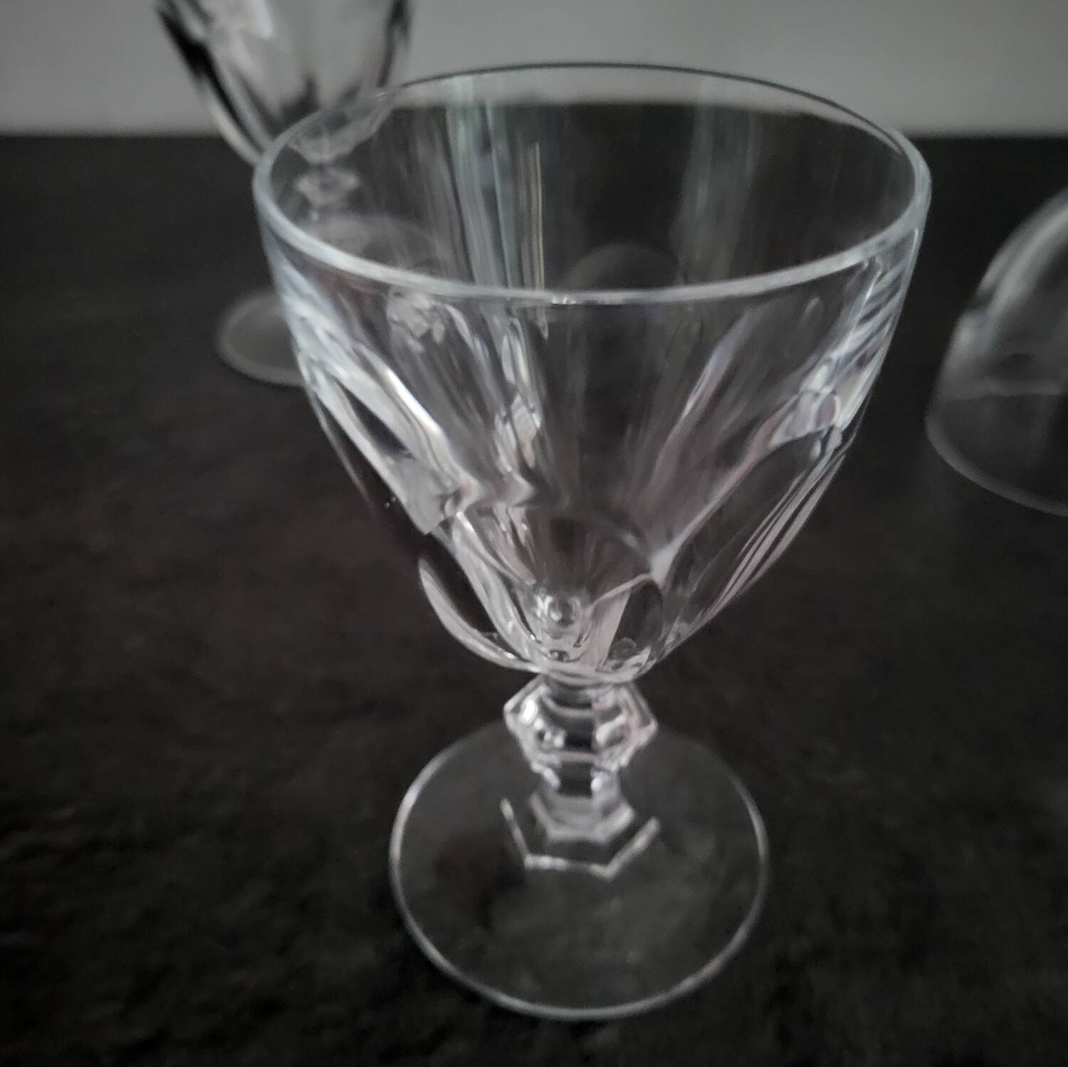 4 button-foot aperitif glasses model Rambouillet Christal d'Arques