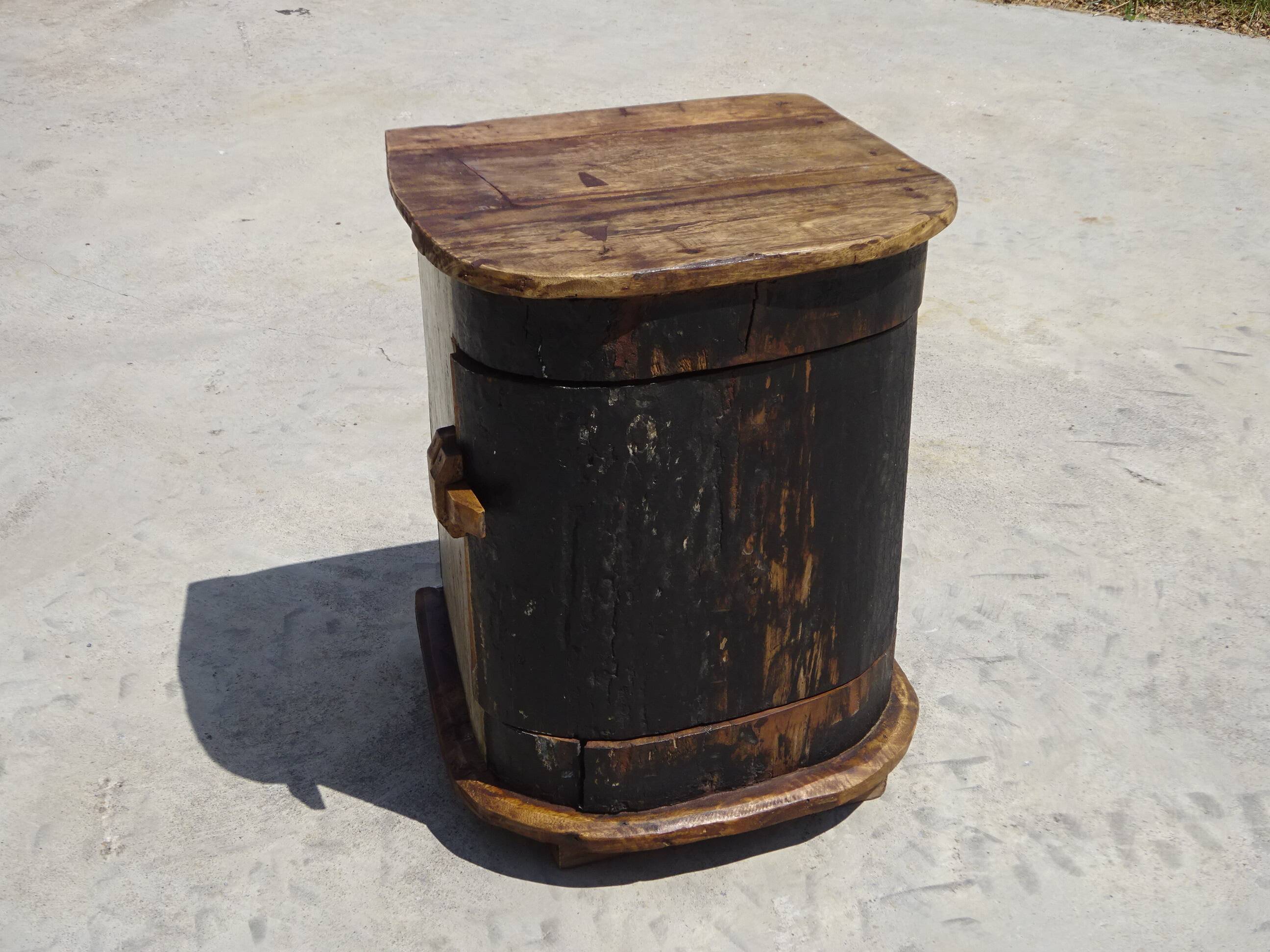 Small buffet in solid teak