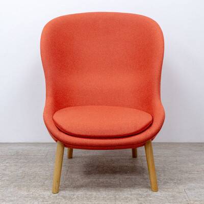 Fauteuil lounge Hyg Lounge rouge Normann Copenhagen