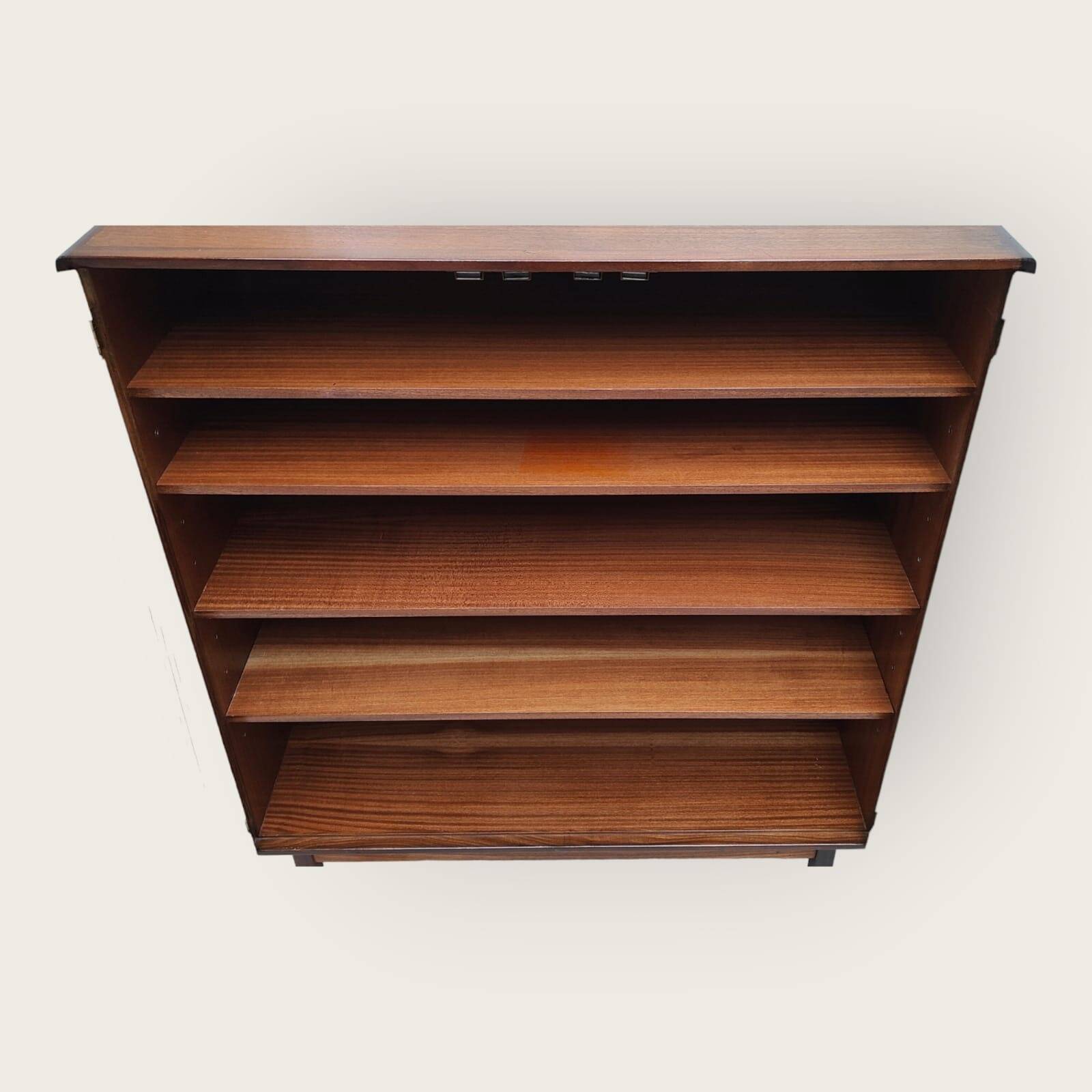 Armoire du milieu du siècle