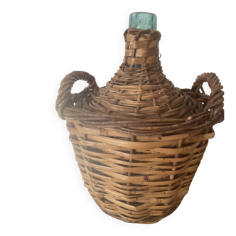 Give me a willow basket.