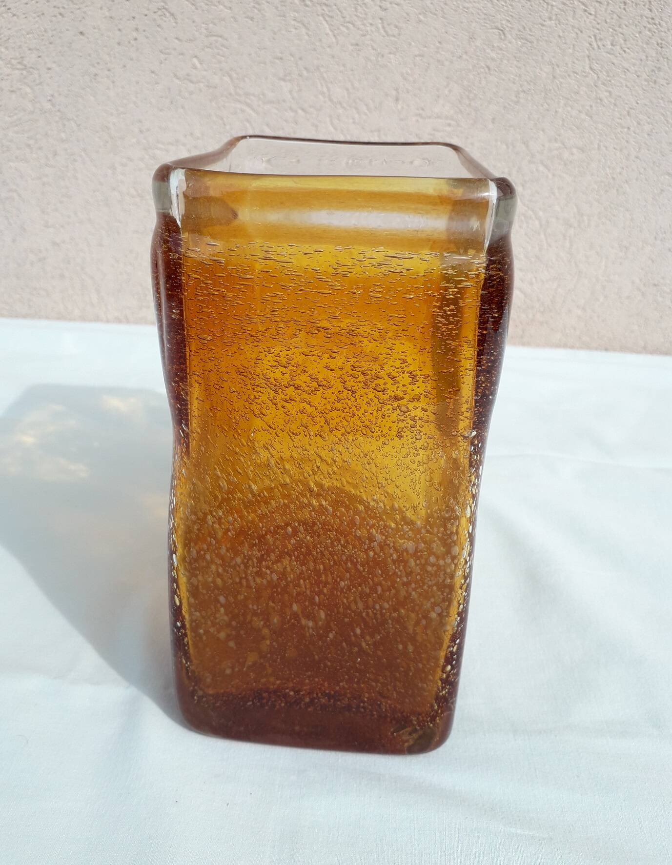 Glass vase