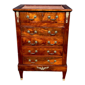 Commode de style Louis XVI