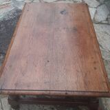 Table bas avec 2 petit tabouret