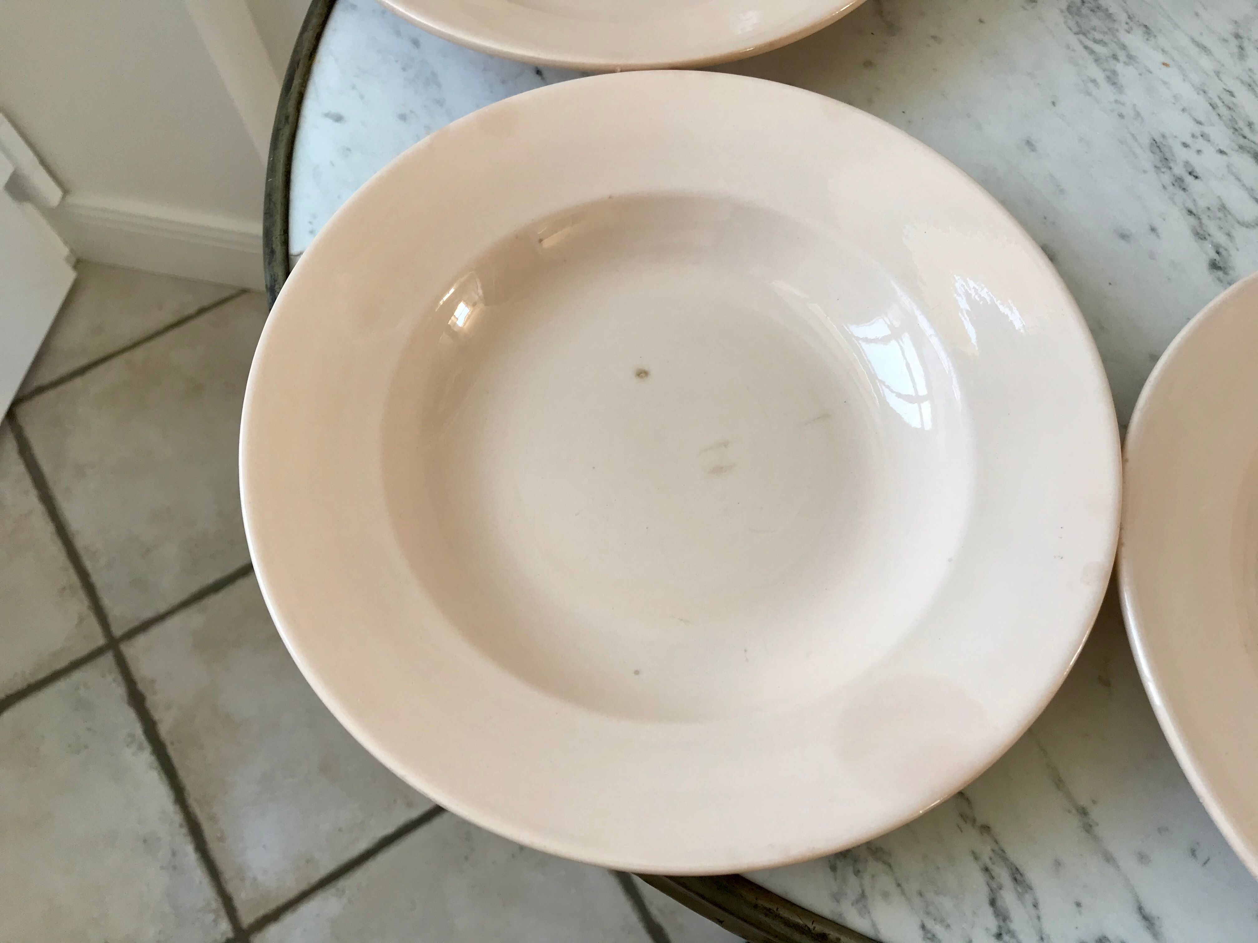 Lot de 5 assiettes creuses rose pâles Digoin Sarreguemines années 40