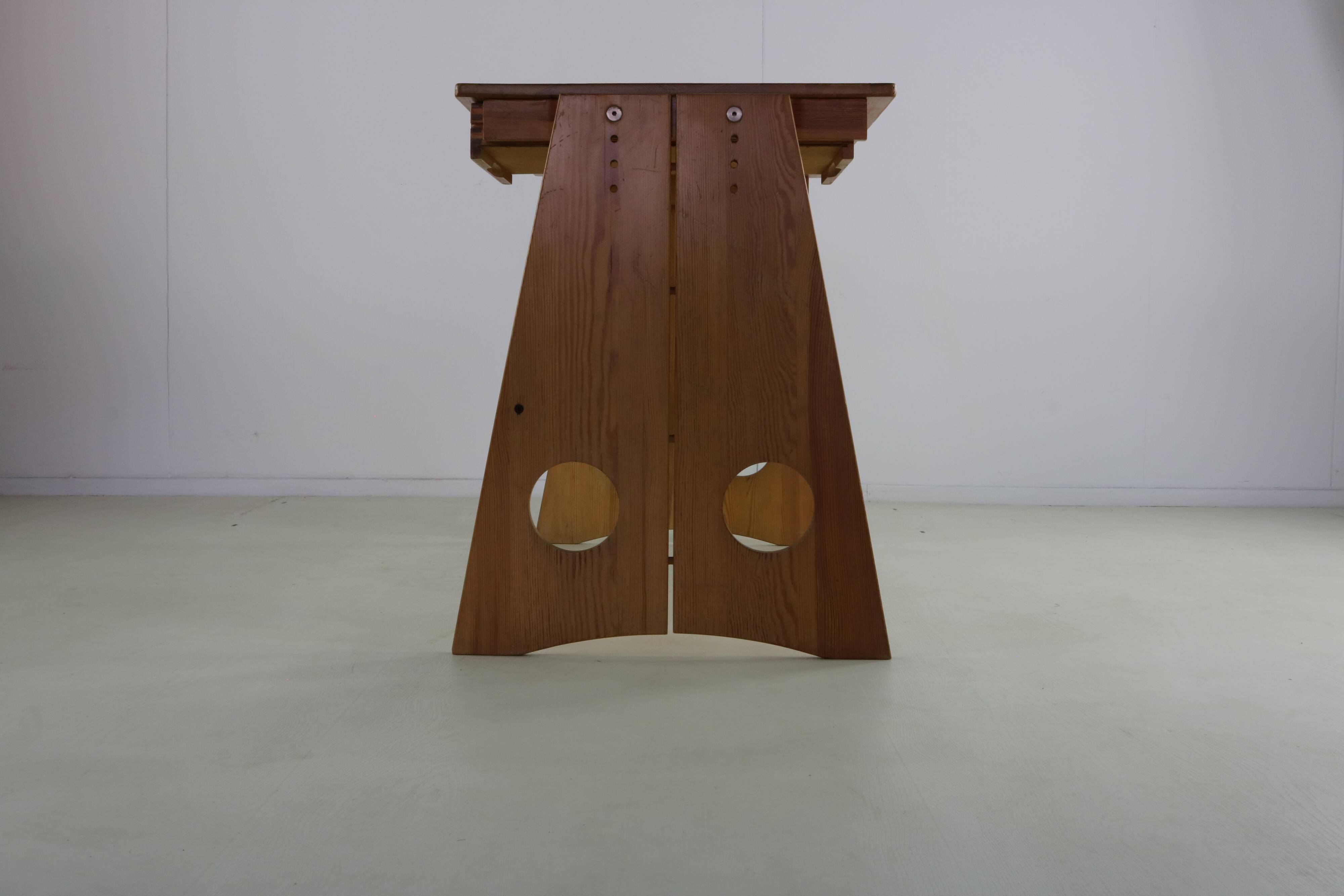 Swedish design height adjustable desk by Gilbert Marklund