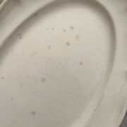 Plat ovale festonné en faïence ivoire Villeroy et Boch