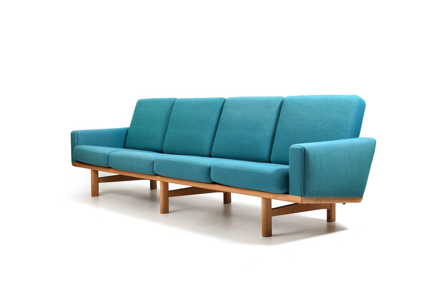 Hans J. wegner GE-236/4 Sofa Getama Denmark 1960s