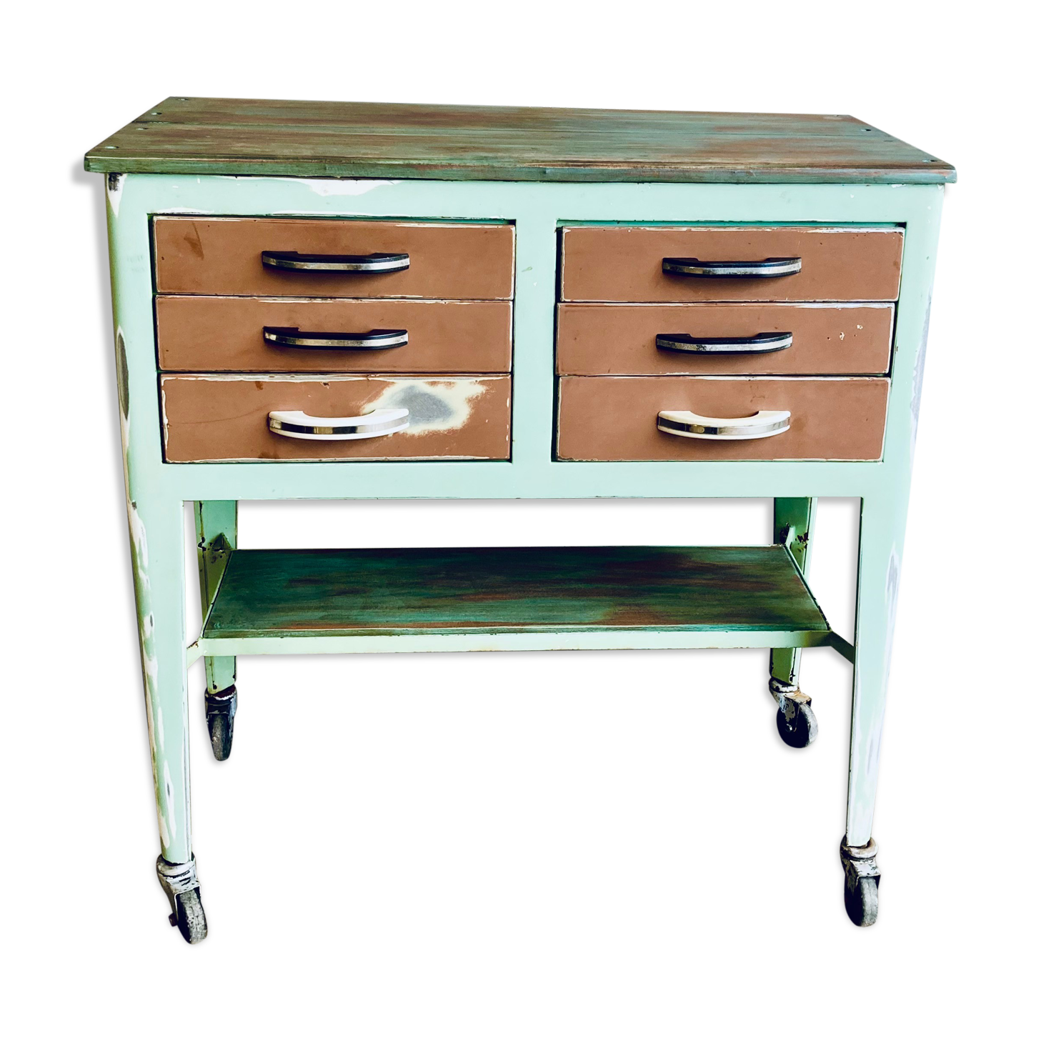 Mint dentist furniture