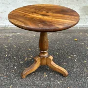 Table ronde Louis Philippe pied central tripode noyer massif XIXe 80x77cm
