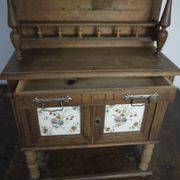Vaisselier miniature en bois