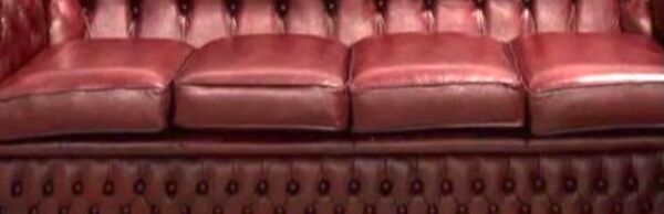 Canapé Chesterfield en cuir bordeaux