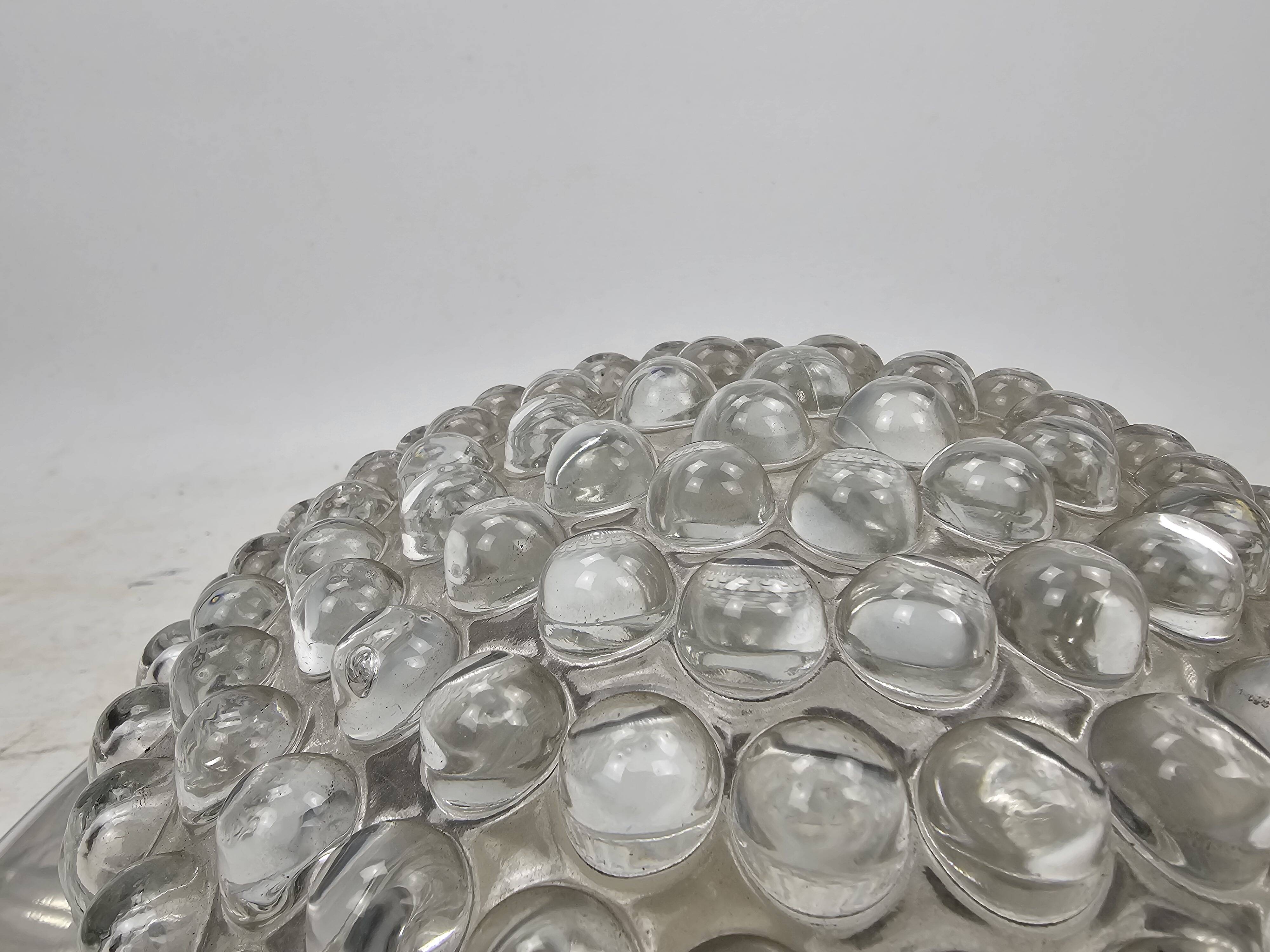 Plafonnier vintage, bague chromée et abat-jour en verre bullé