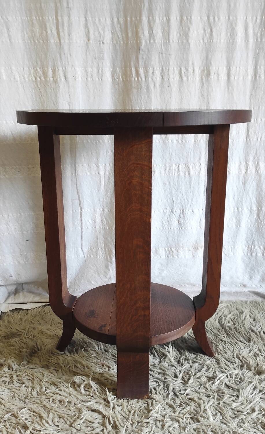 Art Deco pedestal table in solid oak - mid. 20th century
