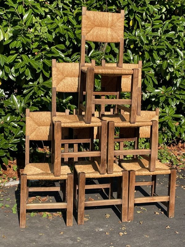 Suite of 6 mulched chairs from the 50s /60s. seat height 44 cm