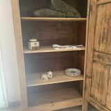 Raw wood bonnetière