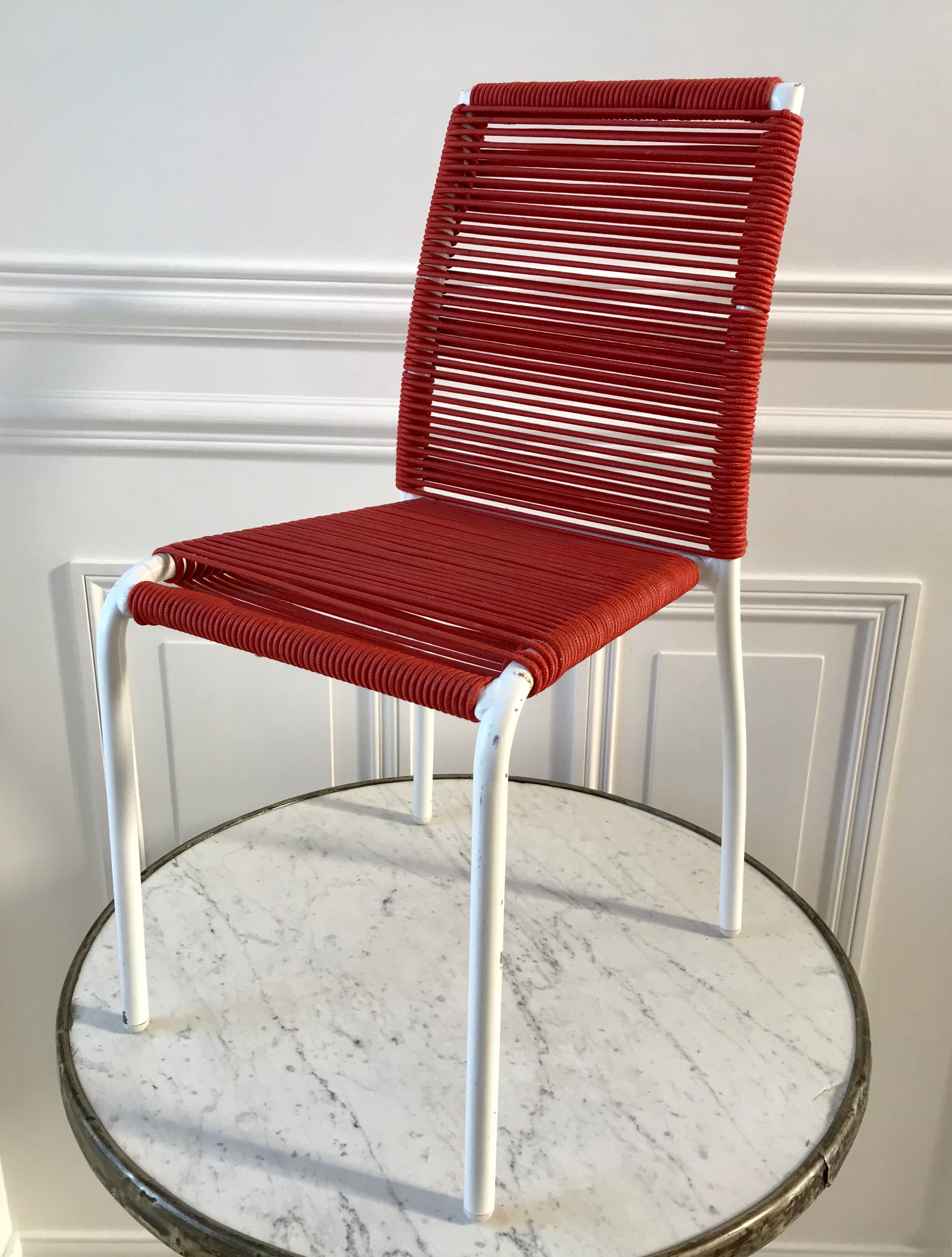 Red children's chair in rope 60s-70s