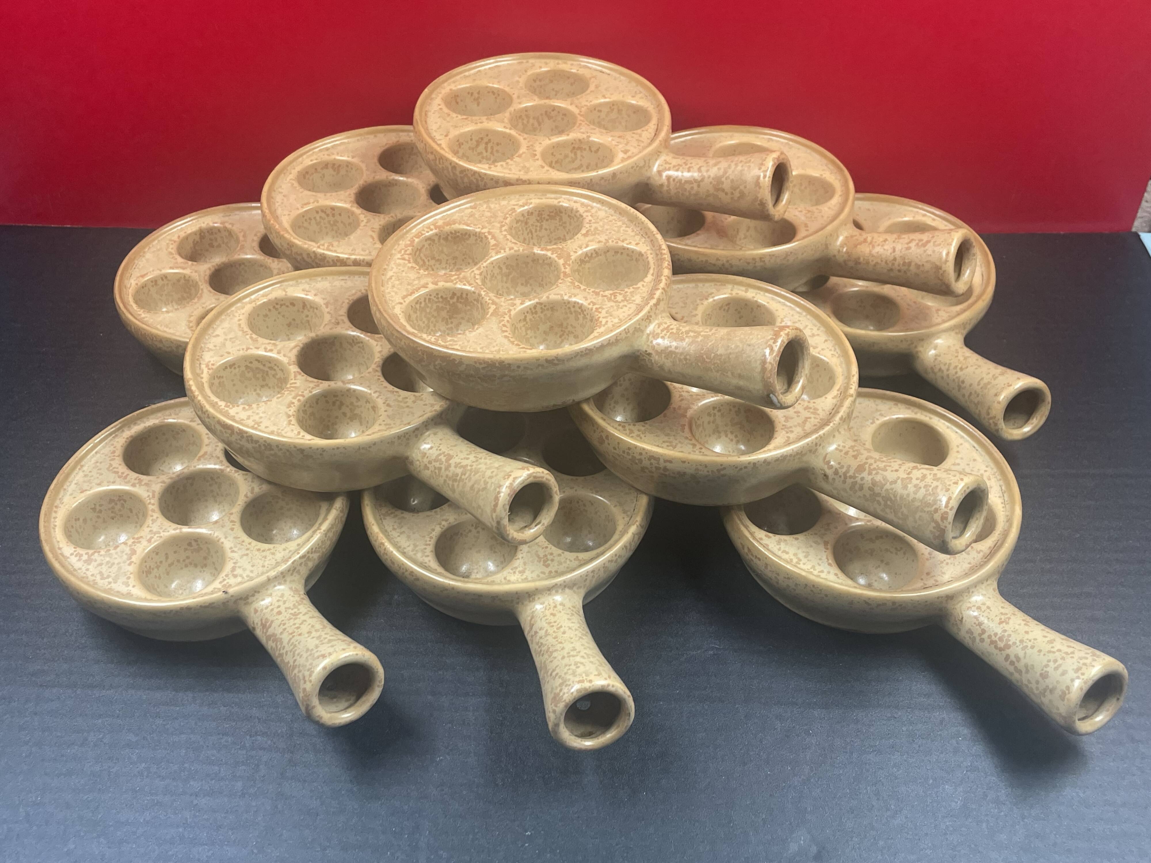 LOT DE 12 POELONS / CAQUELONS / PLATS A ESCARGOTS  6 TROUS  GRES