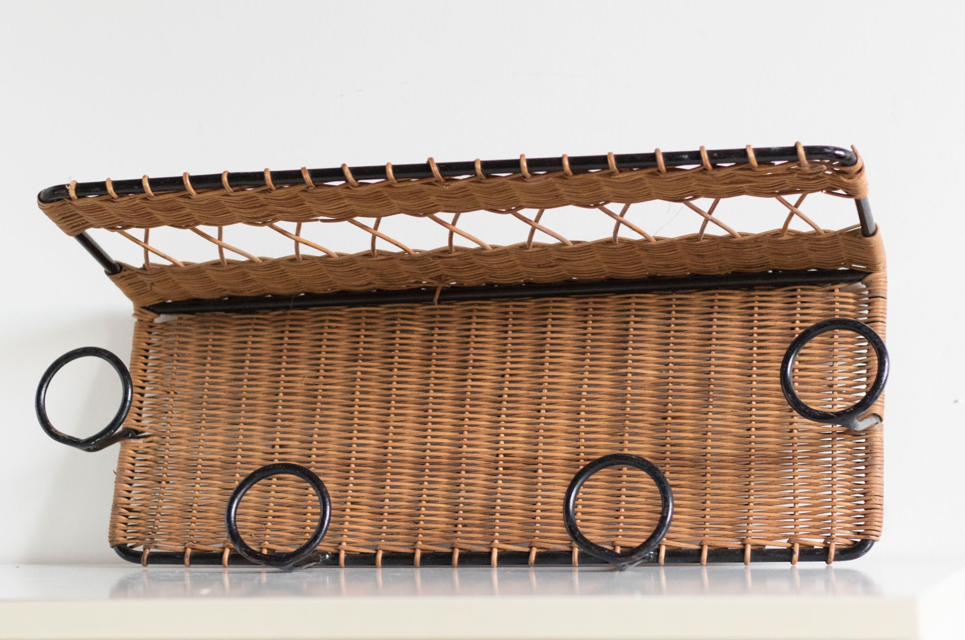 Coat rack 4 hooks in vintage rattan