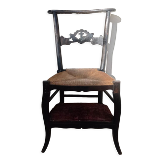 Chair pray to God