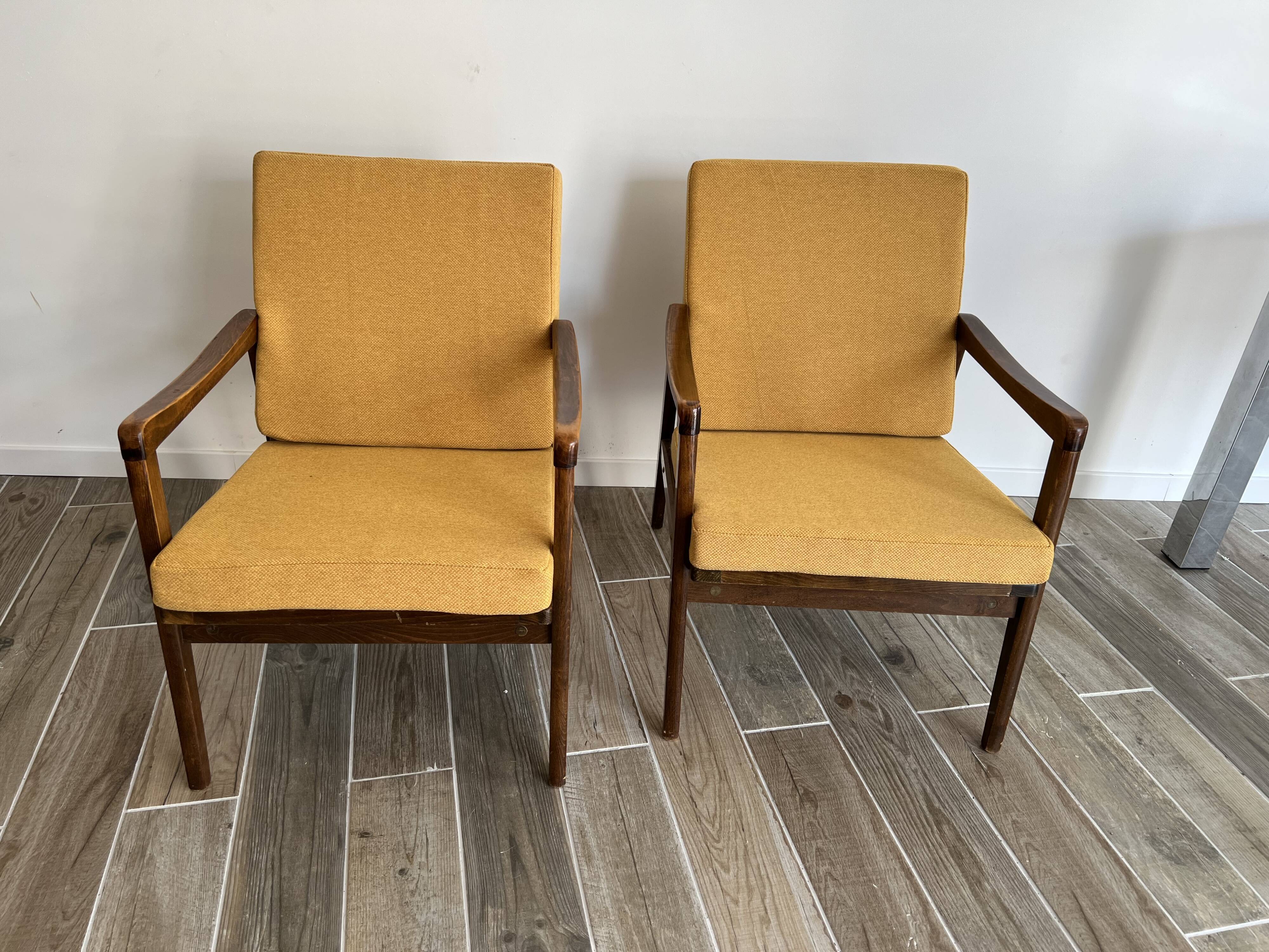 Paire de fauteuils style scandinave