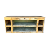 Bakery counter