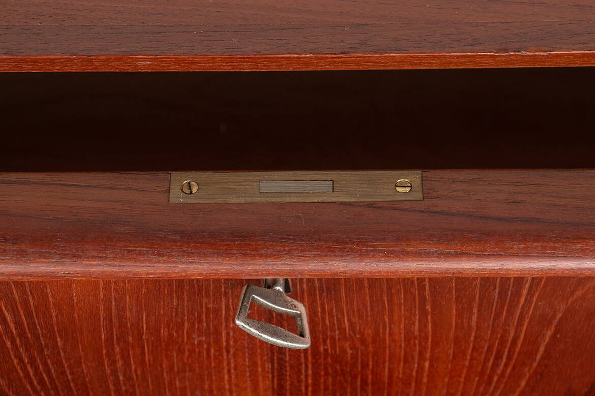 Commode 4 tiroirs en teck, Danemark 1960
