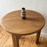 Tripod round table in solid oak