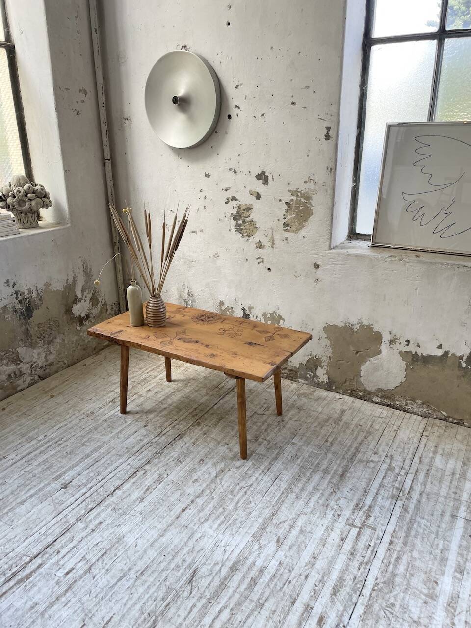 Popular art coffee table Switzerland 1900